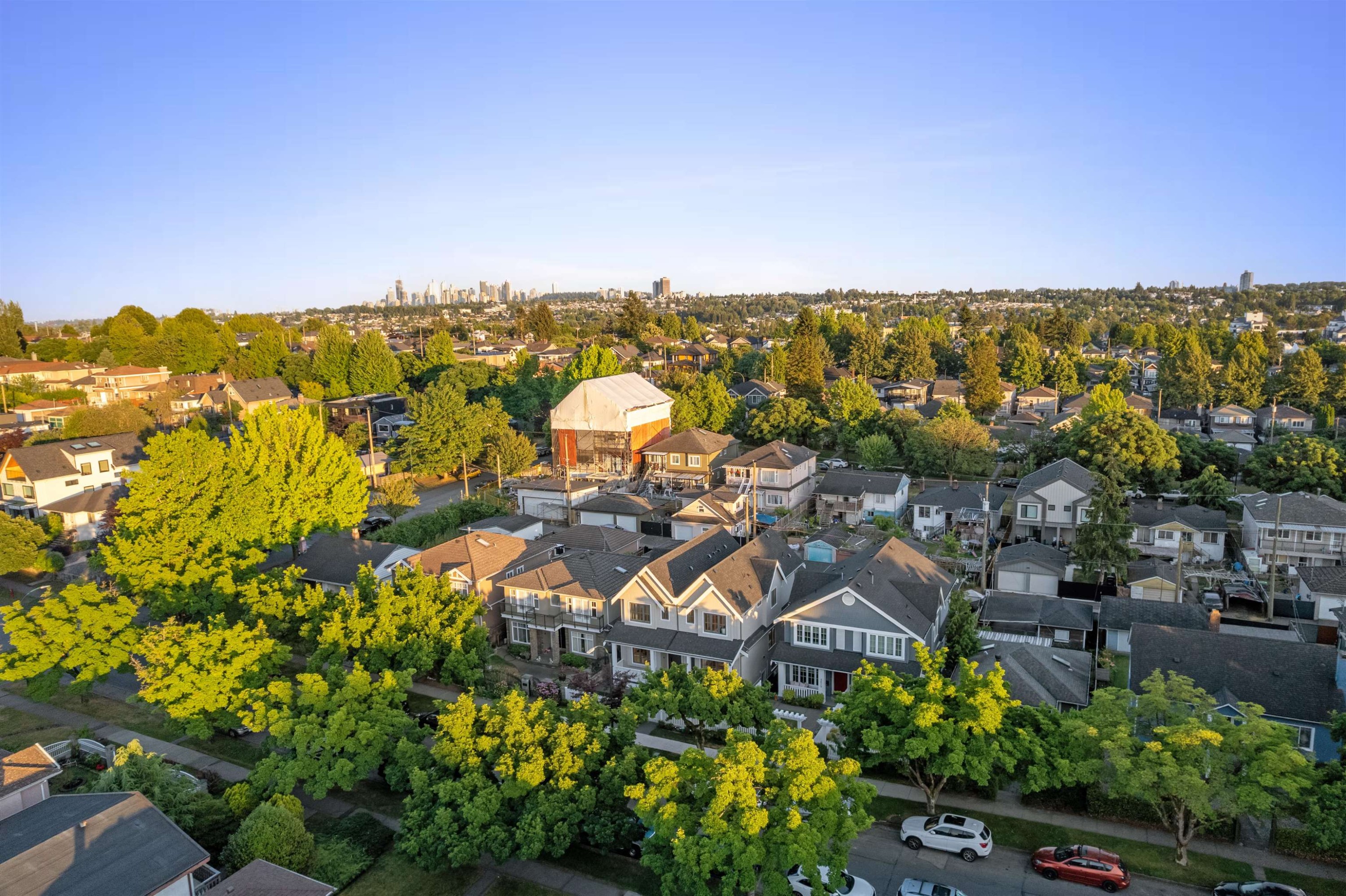 2578 4Th Avenue E, Vancouver, BC - Outdoor With View