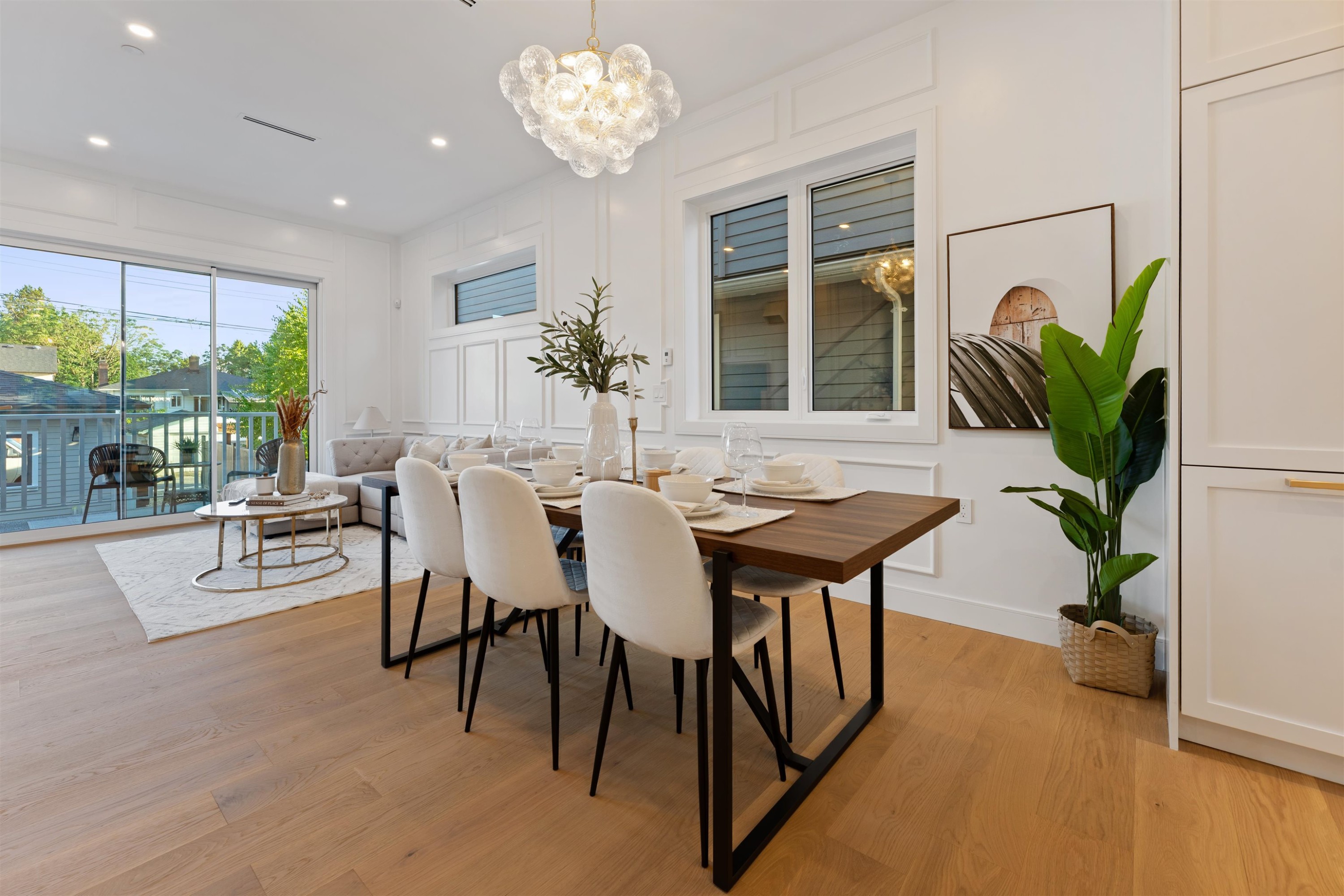 2578 4Th Avenue E, Vancouver, BC - Indoor Photo Showing Dining Room