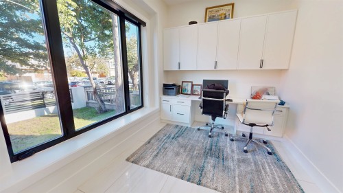 108 51St Avenue E, Vancouver, BC - Indoor Photo Showing Office