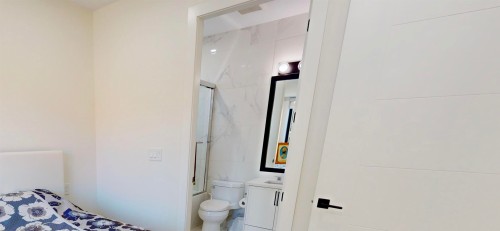 108 51St Avenue E, Vancouver, BC - Indoor