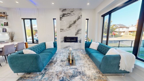 108 51St Avenue E, Vancouver, BC - Indoor Photo Showing Living Room With Fireplace