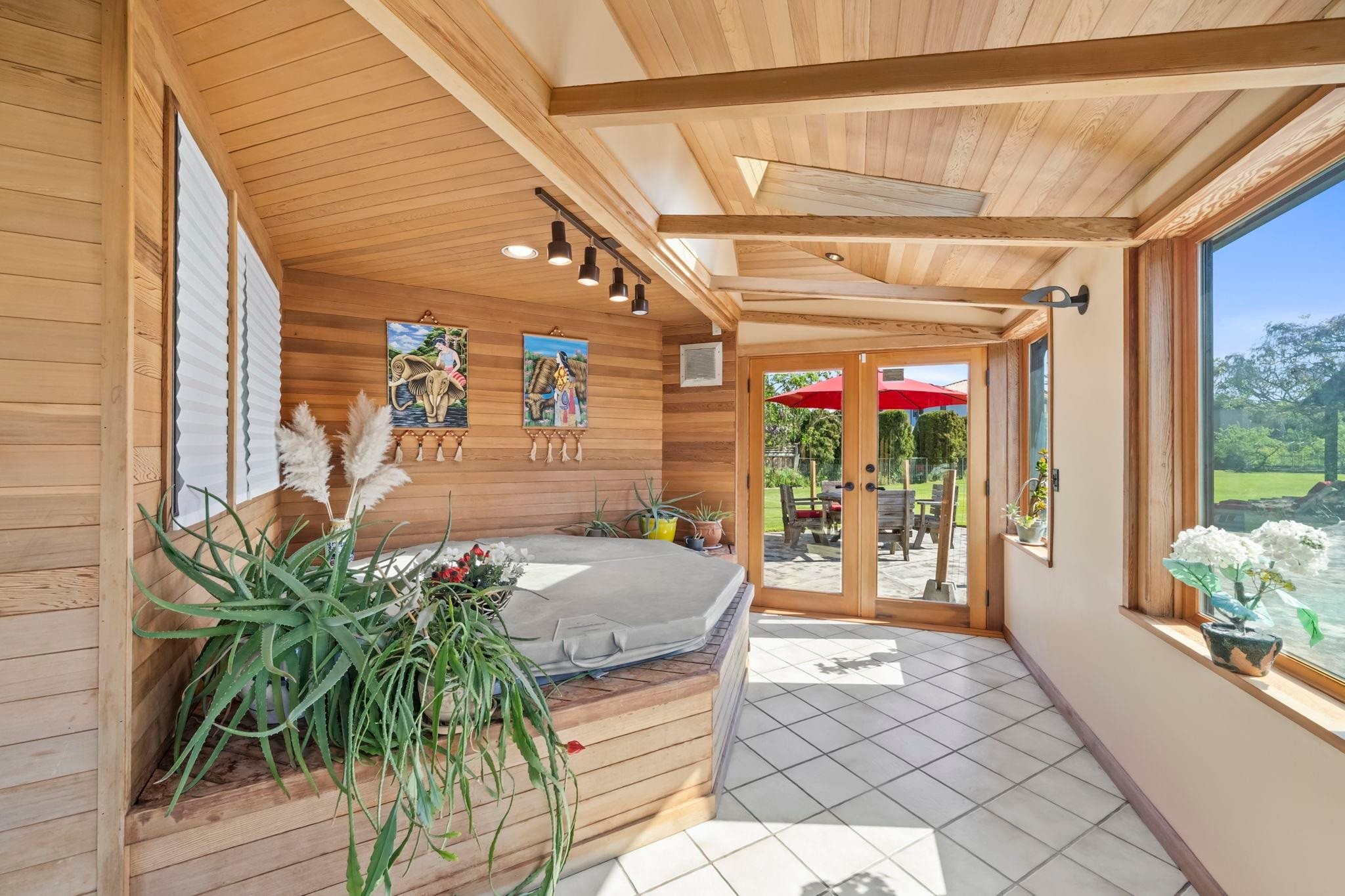 6546 Gibbons Drive, Richmond, BC - Photo Showing Other Room