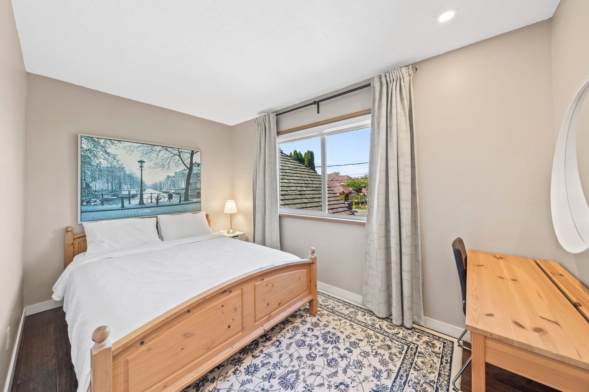6546 Gibbons Drive, Richmond, BC - Indoor Photo Showing Bedroom