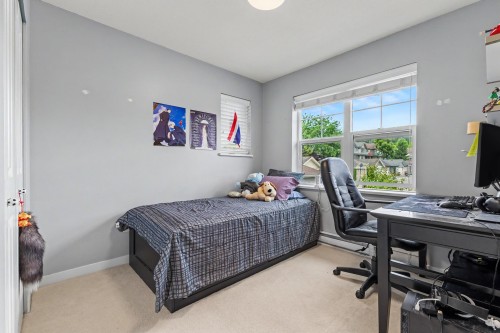 1427 Collins Road, Coquitlam, BC - Indoor Photo Showing Bedroom
