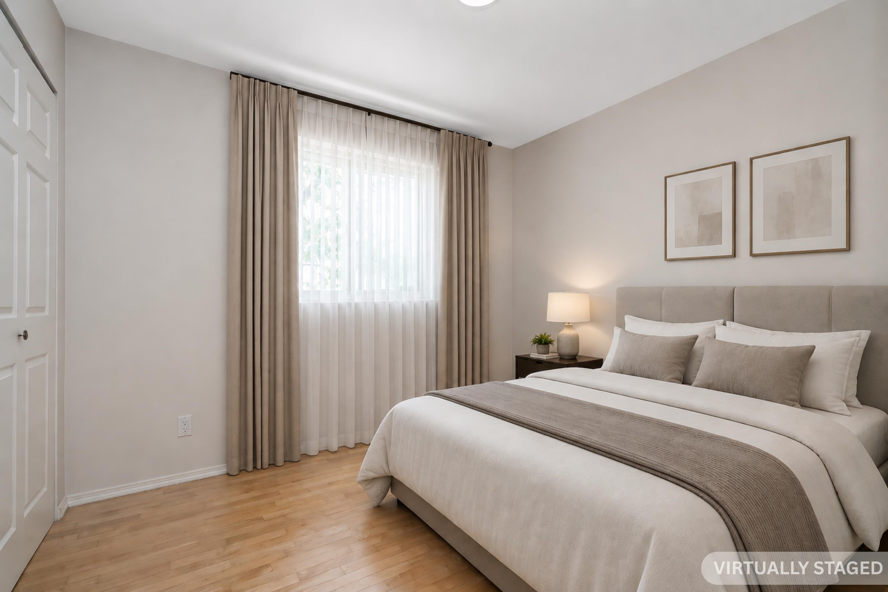 2304 Garden Drive, Vancouver, BC - Indoor Photo Showing Bedroom