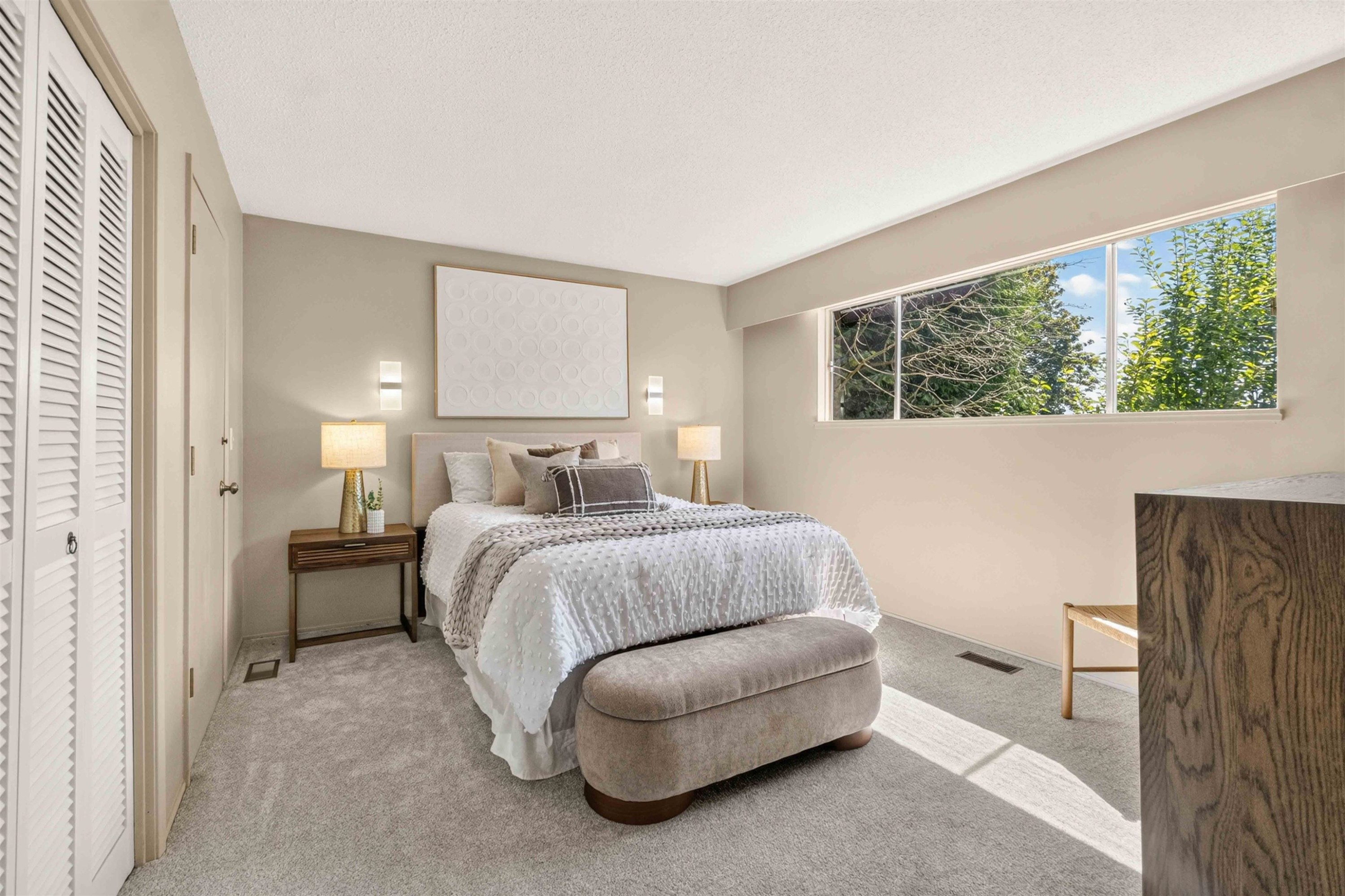 1168 Charland Avenue, Coquitlam, BC - Indoor Photo Showing Bedroom