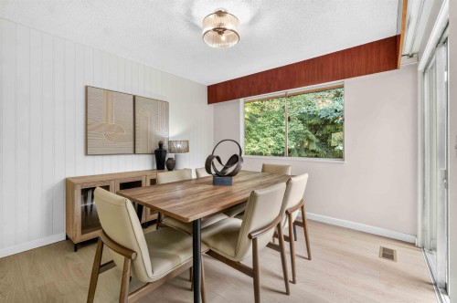 1168 Charland Avenue, Coquitlam, BC - Indoor Photo Showing Dining Room