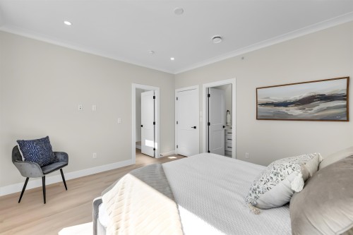 1630 Pitt River Road, Port Coquitlam, BC - Indoor Photo Showing Other Room