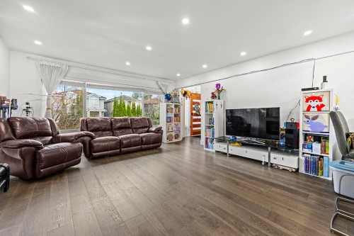778 52Nd Avenue E, Vancouver, BC - Indoor Photo Showing Living Room