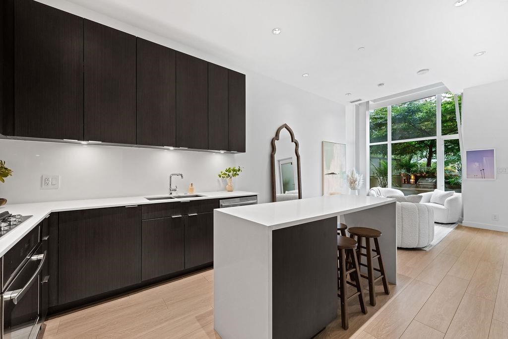 141 1St Avenue E, Vancouver, BC - Indoor Photo Showing Kitchen With Double Sink With Upgraded Kitchen