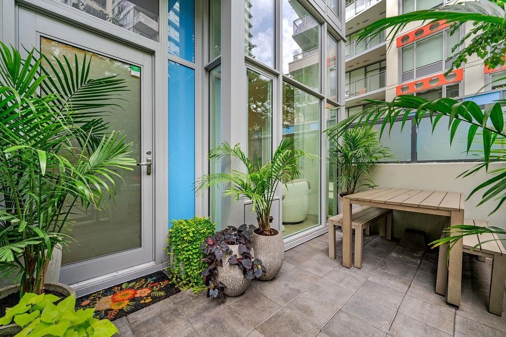 141 1St Avenue E, Vancouver, BC - Outdoor