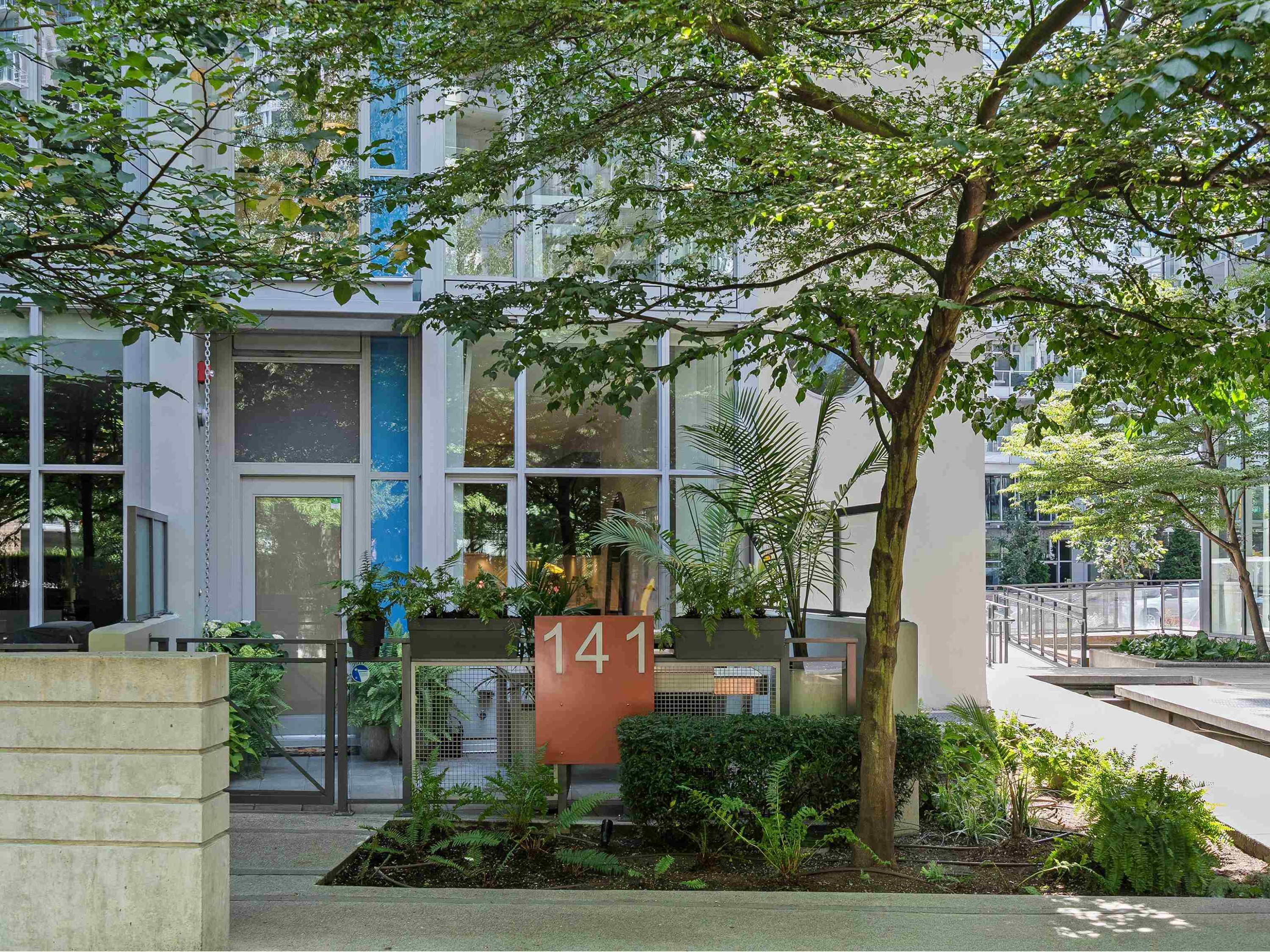 141 1St Avenue E, Vancouver, BC - Outdoor