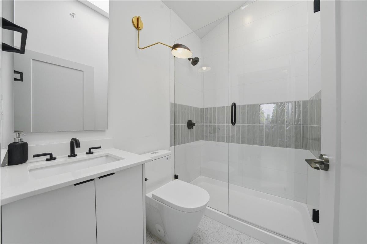 2137 2Nd Avenue E, Vancouver, BC