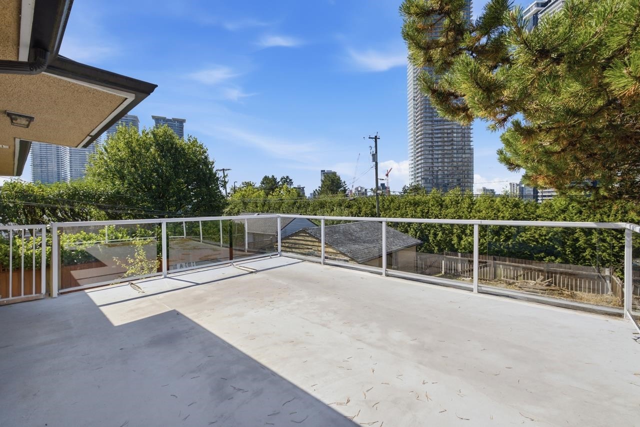 4656 Brentlawn Drive, Burnaby, BC - Outdoor
