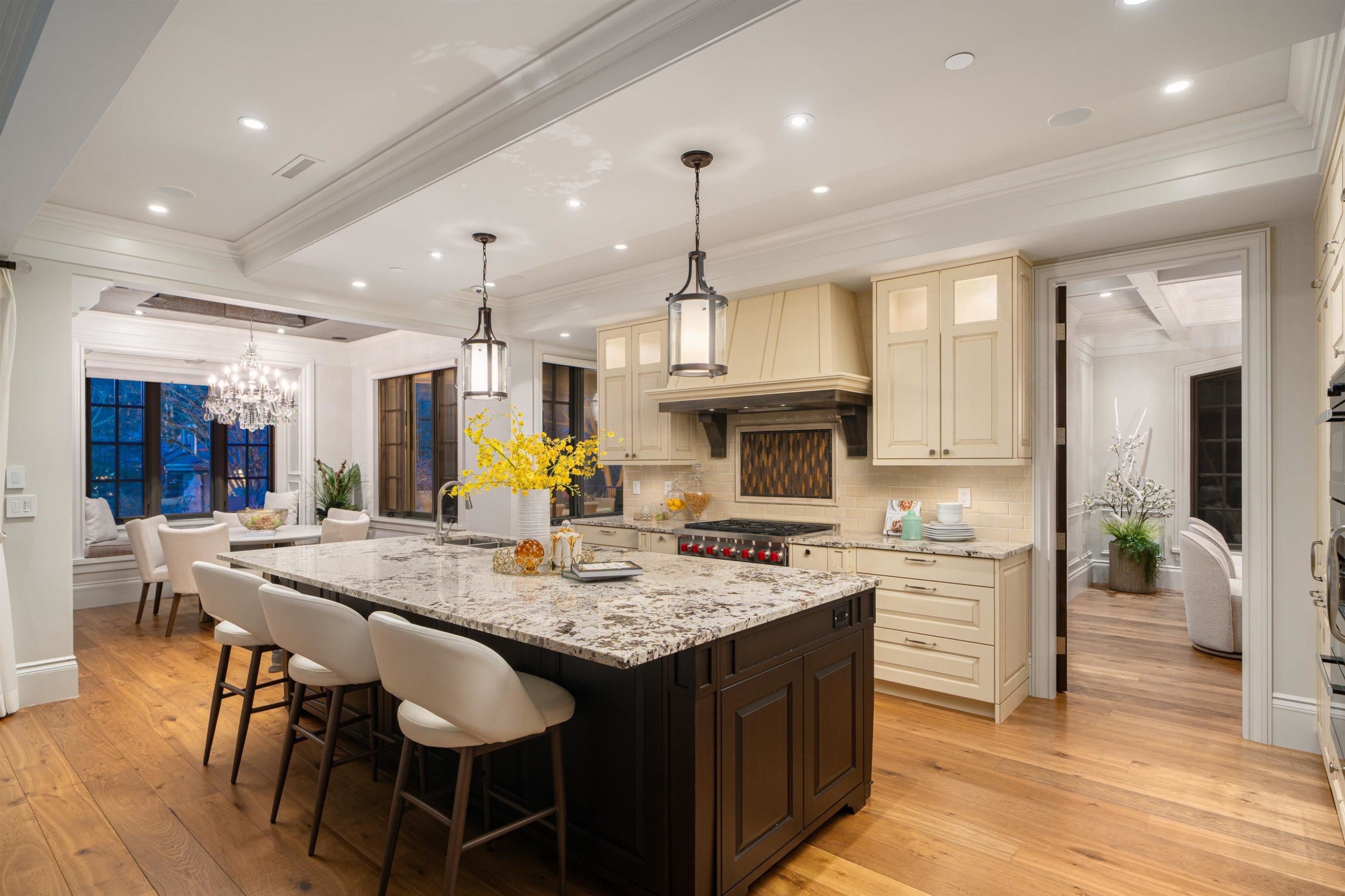 5989 Churchill Street, Vancouver, BC - Indoor Photo Showing Kitchen With Upgraded Kitchen