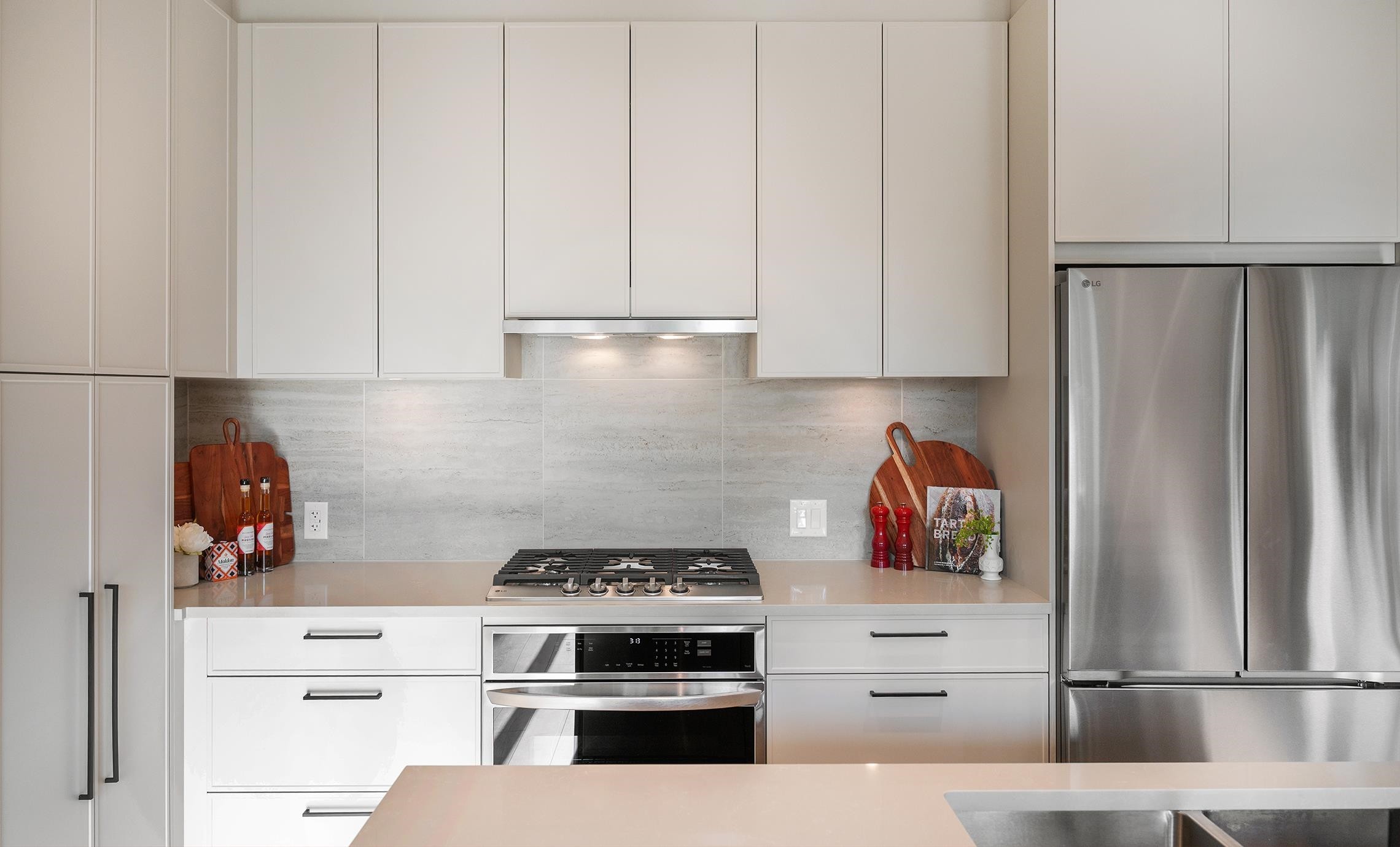120-3630 Harper Road, Coquitlam, BC - Indoor Photo Showing Kitchen With Double Sink With Upgraded Kitchen