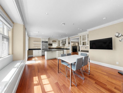 3976 19Th Avenue W, Vancouver, BC - Indoor