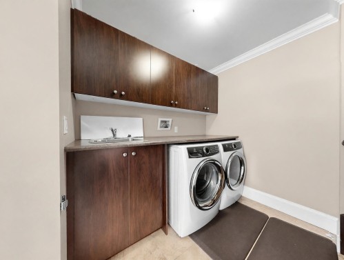 3976 19Th Avenue W, Vancouver, BC - Indoor Photo Showing Laundry Room