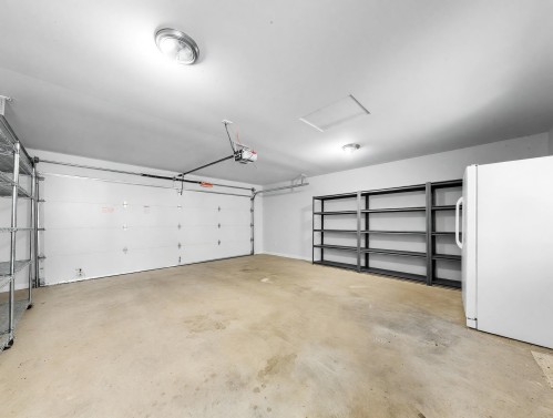3976 19Th Avenue W, Vancouver, BC - Indoor Photo Showing Garage