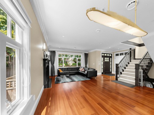 3976 19Th Avenue W, Vancouver, BC - Indoor