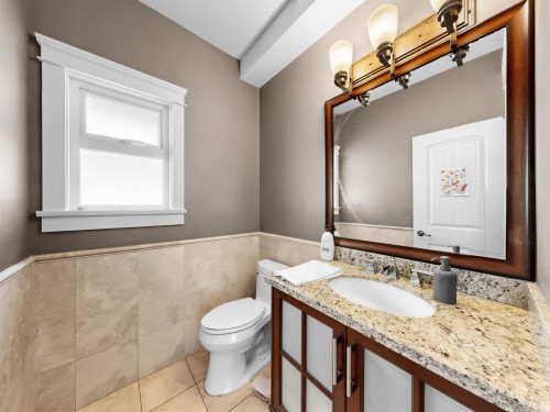 3976 19Th Avenue W, Vancouver, BC - Indoor Photo Showing Bathroom