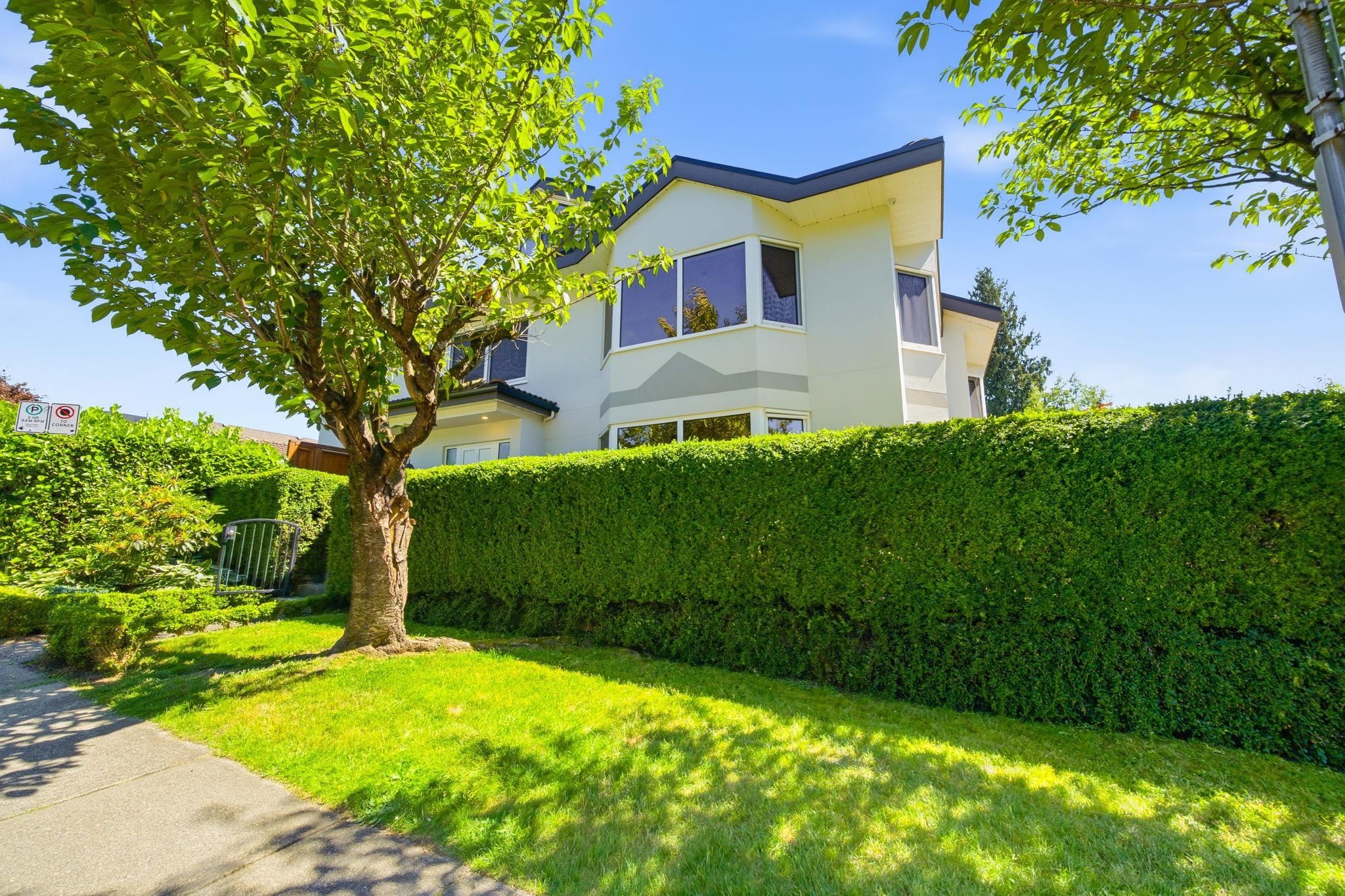 305 17Th Street E, North Vancouver, BC - Outdoor