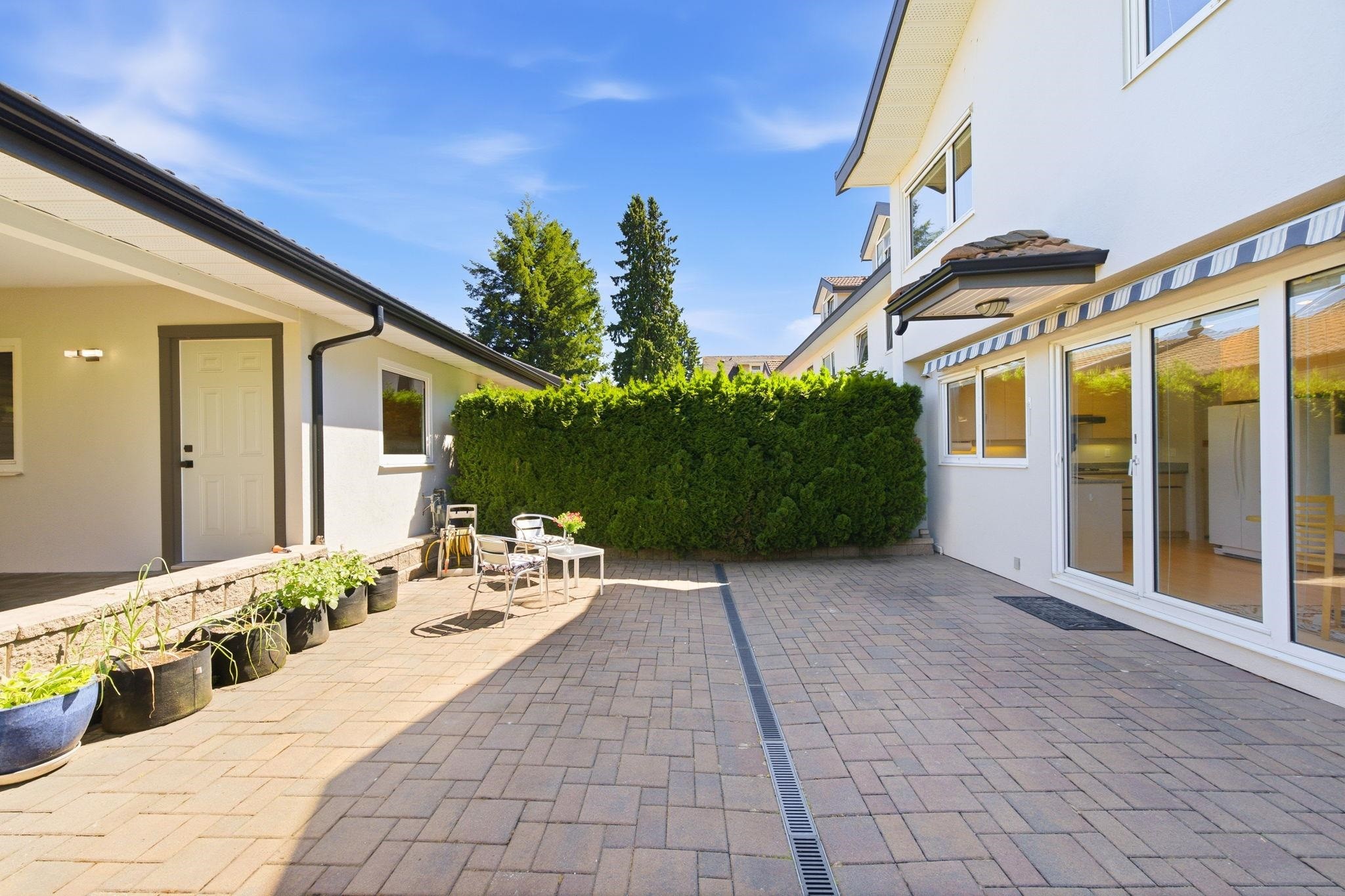305 17Th Street E, North Vancouver, BC - Outdoor With Exterior