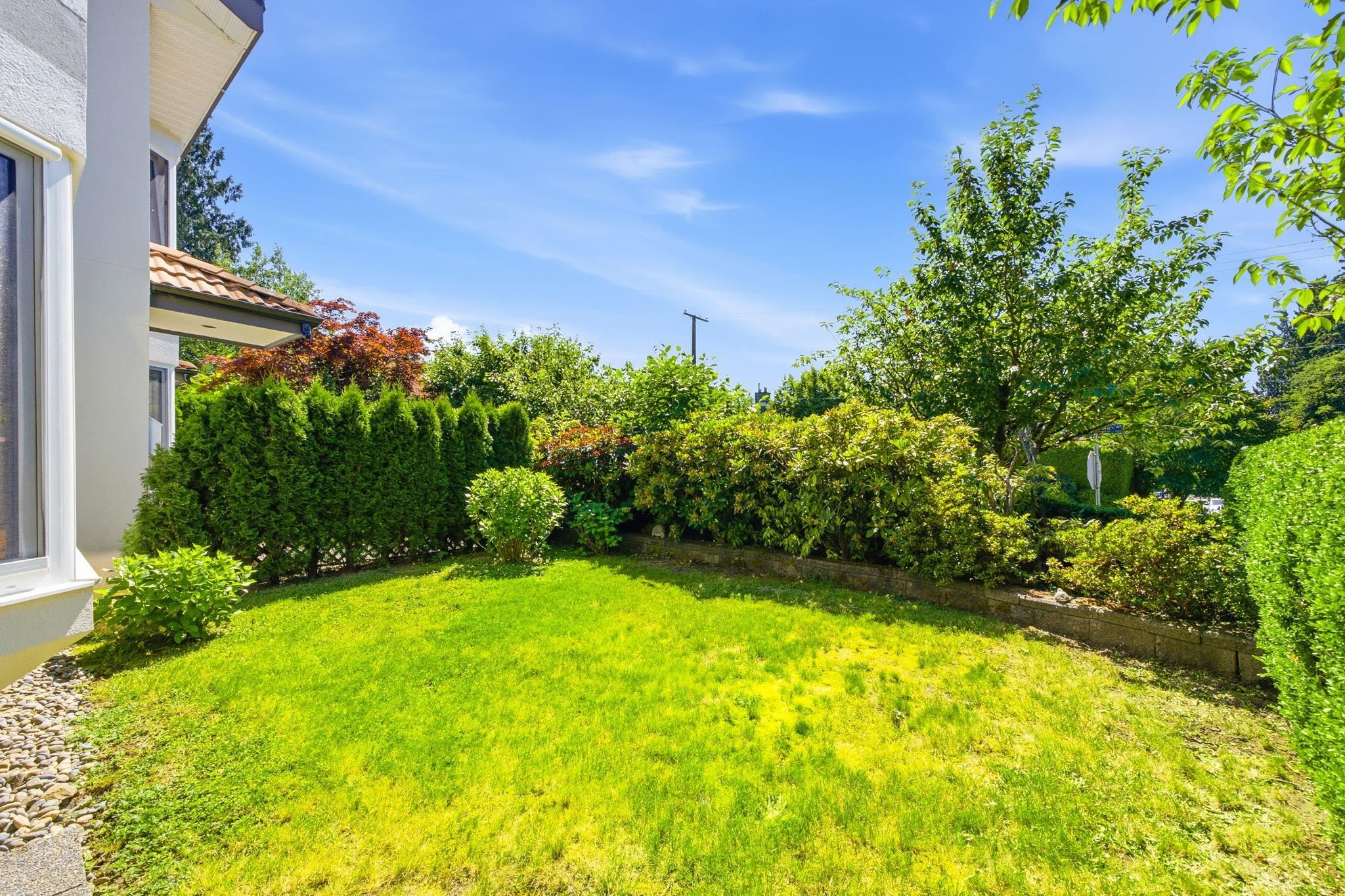 305 17Th Street E, North Vancouver, BC - Outdoor