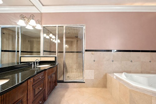 5671 Forsyth Crescent, Richmond, BC - Indoor Photo Showing Bathroom
