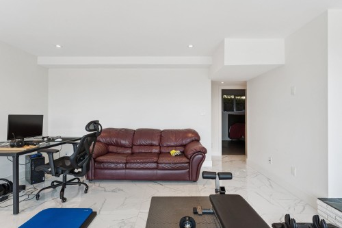 1725 Rosebery Avenue, West Vancouver, BC - Indoor
