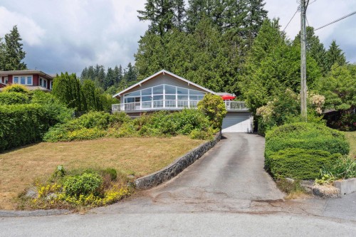 1725 Rosebery Avenue, West Vancouver, BC - Outdoor