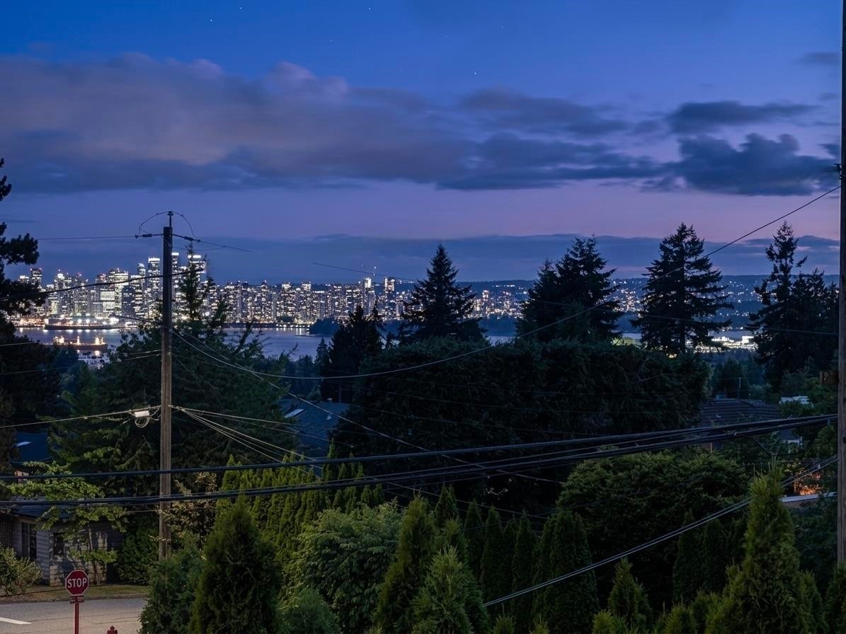 2982 Chesterfield Avenue, North Vancouver, BC - Outdoor With Body Of Water With View