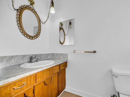 1640 Spray Avenue, Coquitlam, BC - Indoor Photo Showing Bathroom