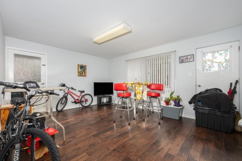 6580 Williams Road, Richmond, BC - Indoor