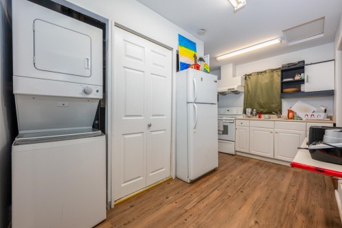 6580 Williams Road, Richmond, BC - Indoor Photo Showing Laundry Room