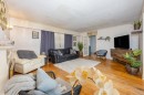 6580 Williams Road, Richmond, BC  - Indoor Photo Showing Living Room 