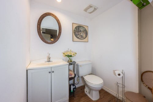 6580 Williams Road, Richmond, BC - Indoor Photo Showing Bathroom