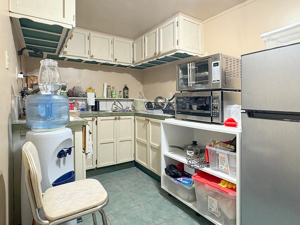 8140 Lucas Road, Richmond, BC - Indoor