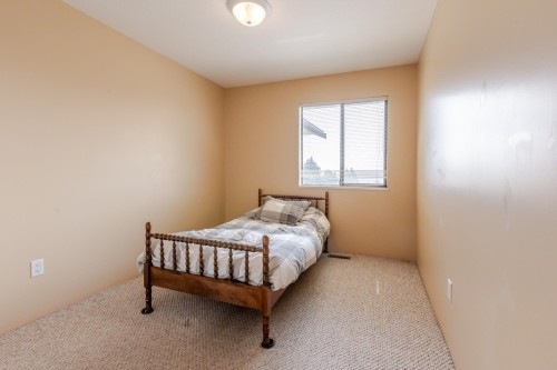 434 Alouette Drive, Coquitlam, BC - Indoor Photo Showing Bedroom