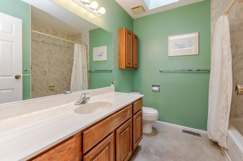 434 Alouette Drive, Coquitlam, BC - Indoor Photo Showing Bathroom