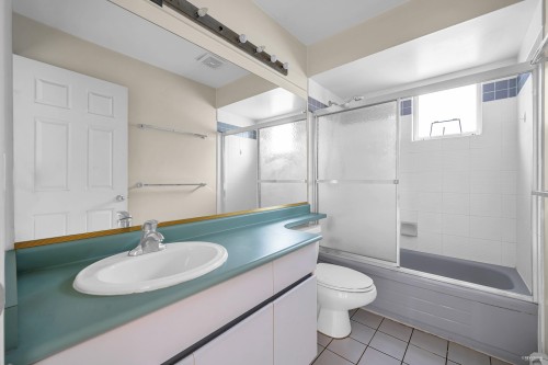 1945 44Th Avenue W, Vancouver, BC - Indoor Photo Showing Bathroom