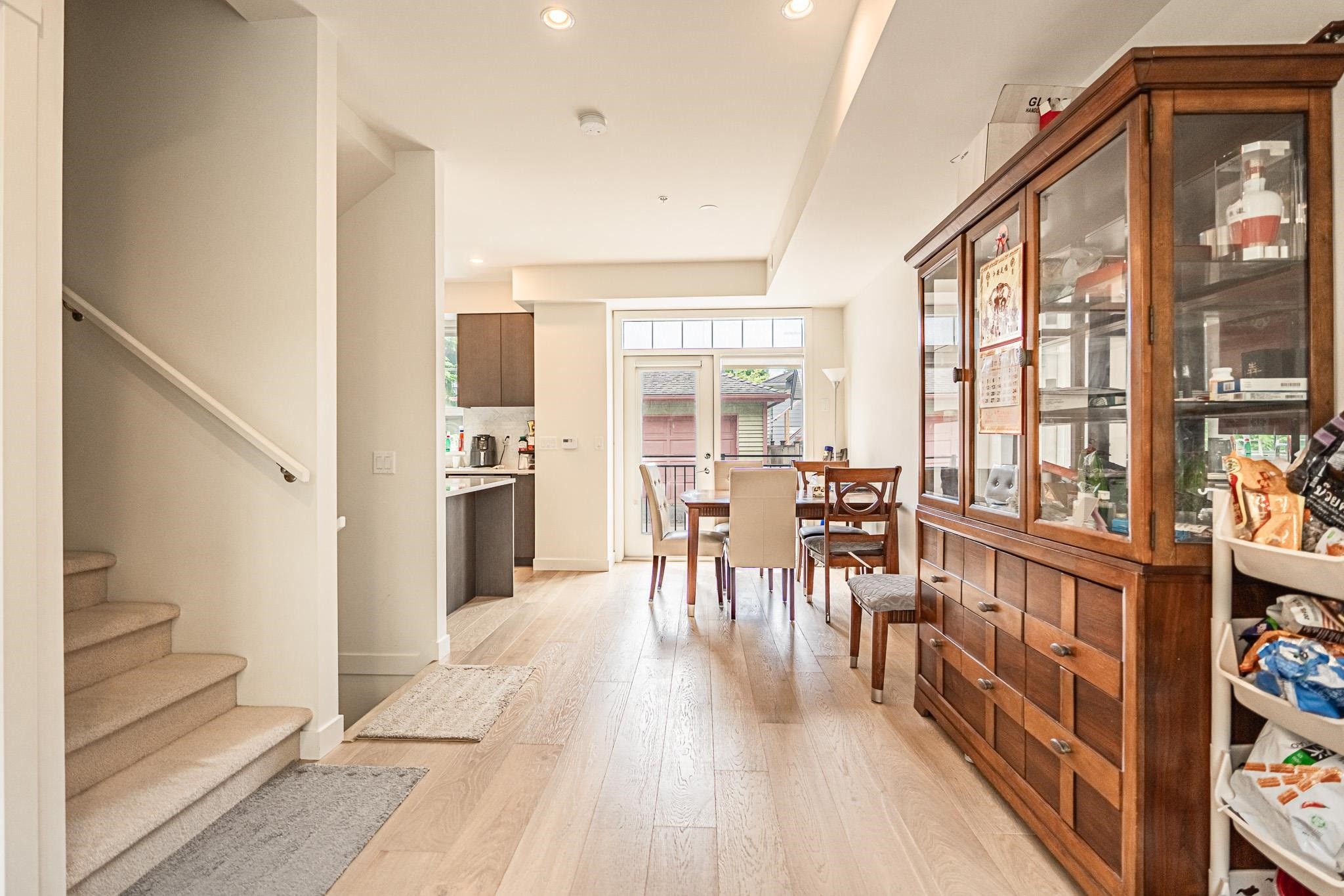 7903 Oak Street, Vancouver, BC - Indoor