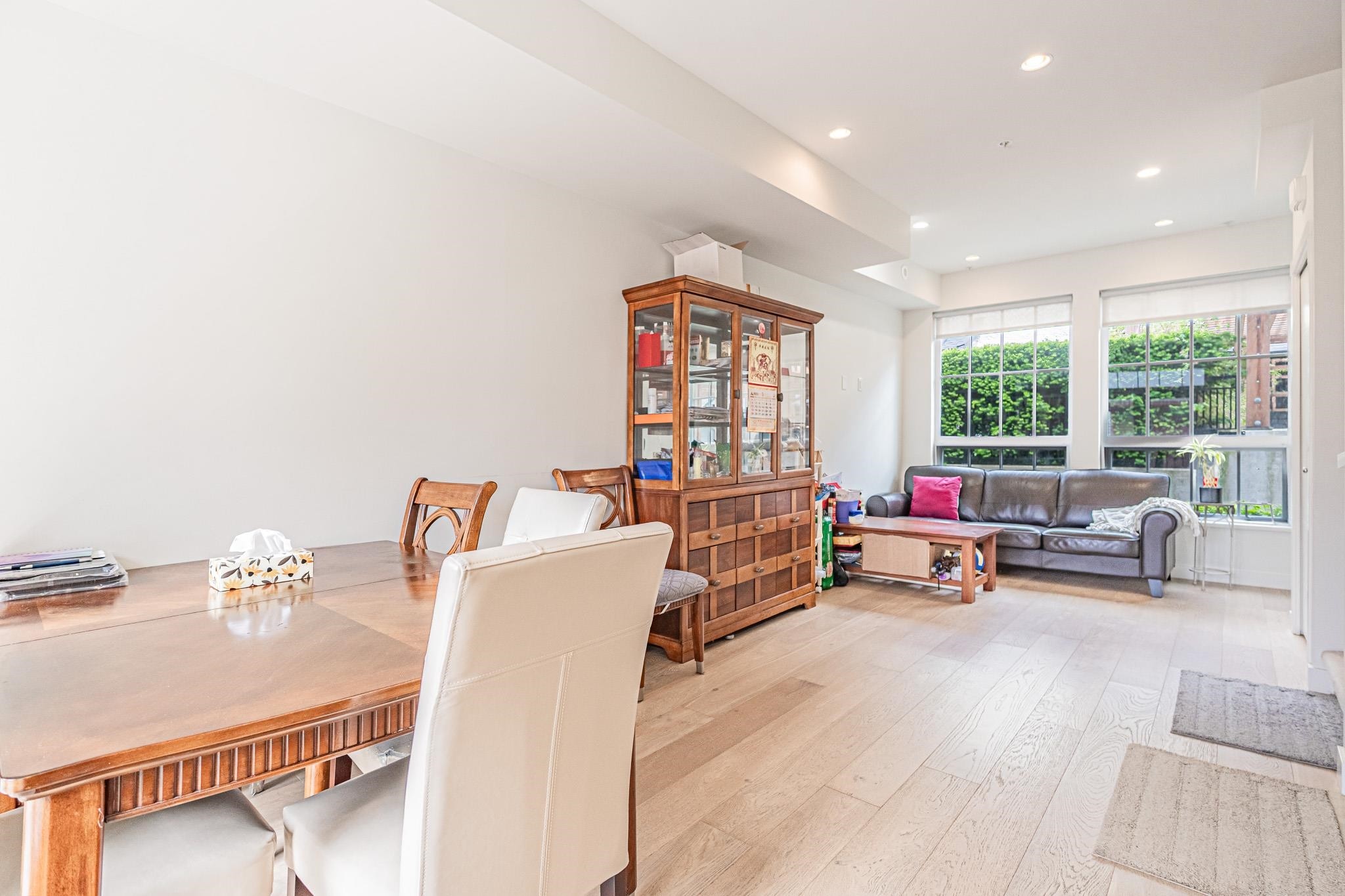 7903 Oak Street, Vancouver, BC - Indoor