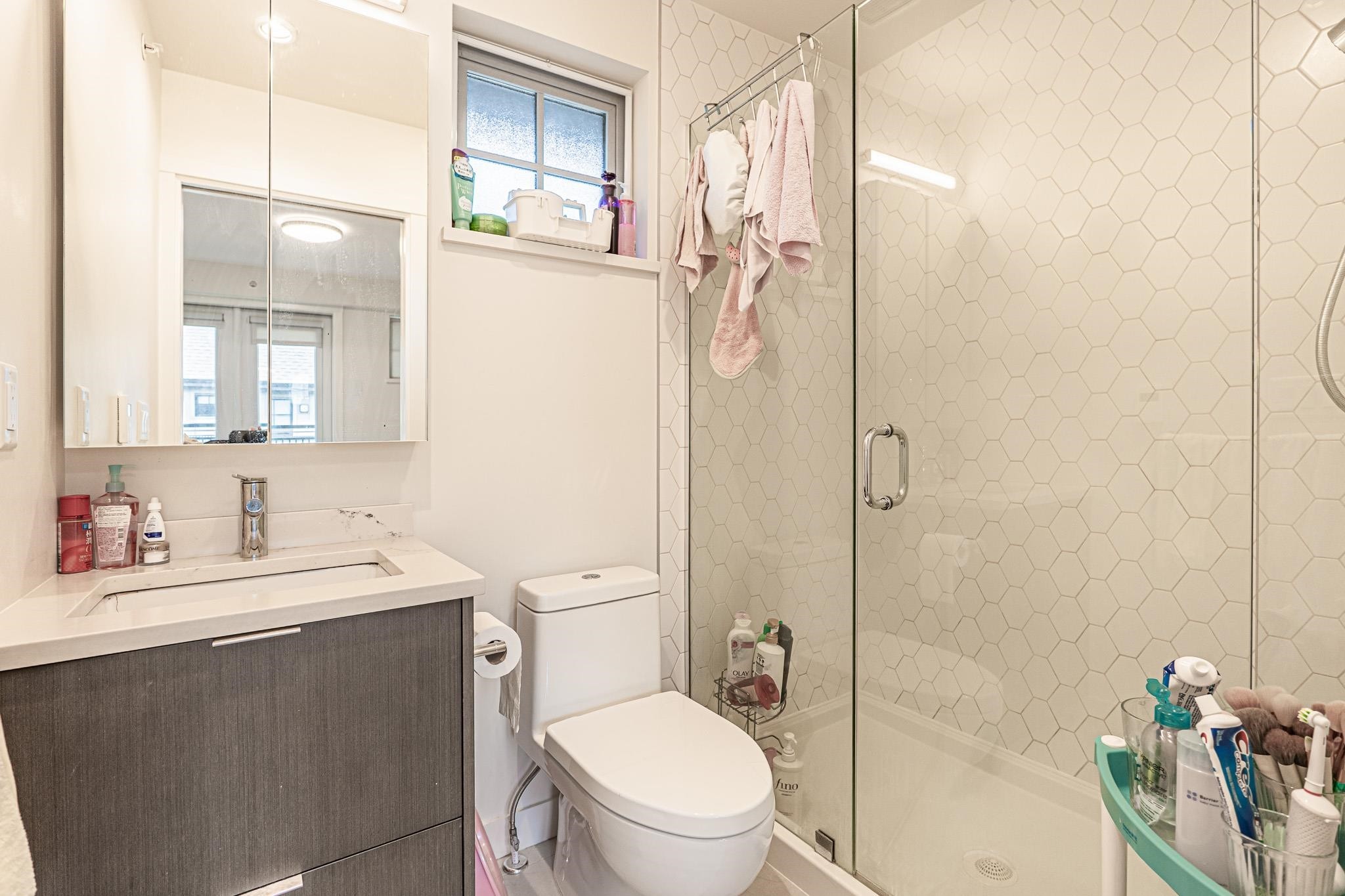 7903 Oak Street, Vancouver, BC - Indoor Photo Showing Bathroom