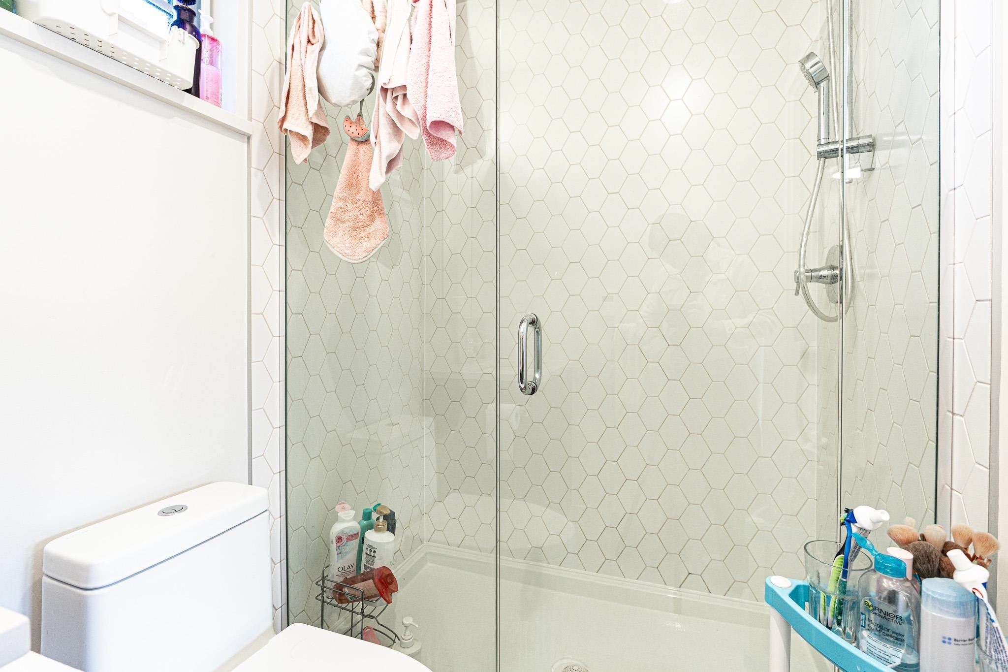 7903 Oak Street, Vancouver, BC - Indoor Photo Showing Bathroom