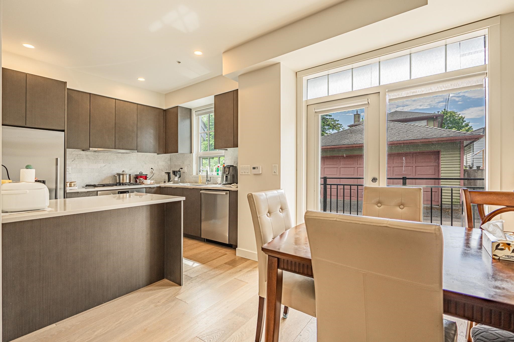 7903 Oak Street, Vancouver, BC - Indoor Photo Showing Kitchen