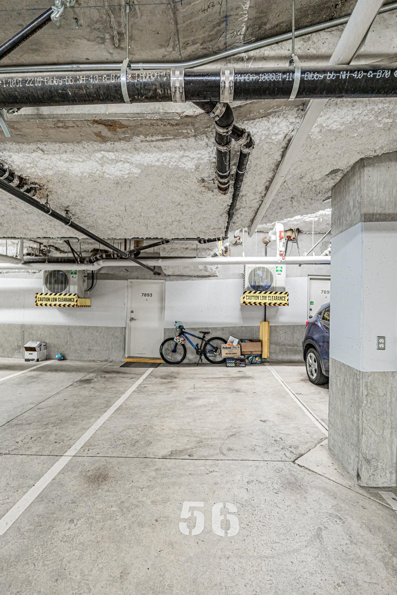 7903 Oak Street, Vancouver, BC - Indoor Photo Showing Garage
