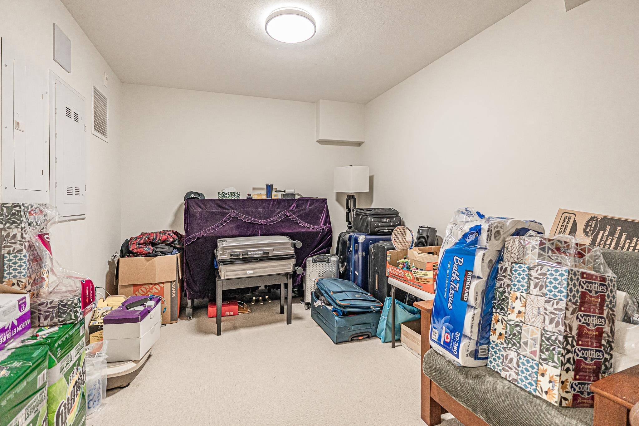 7903 Oak Street, Vancouver, BC - Indoor