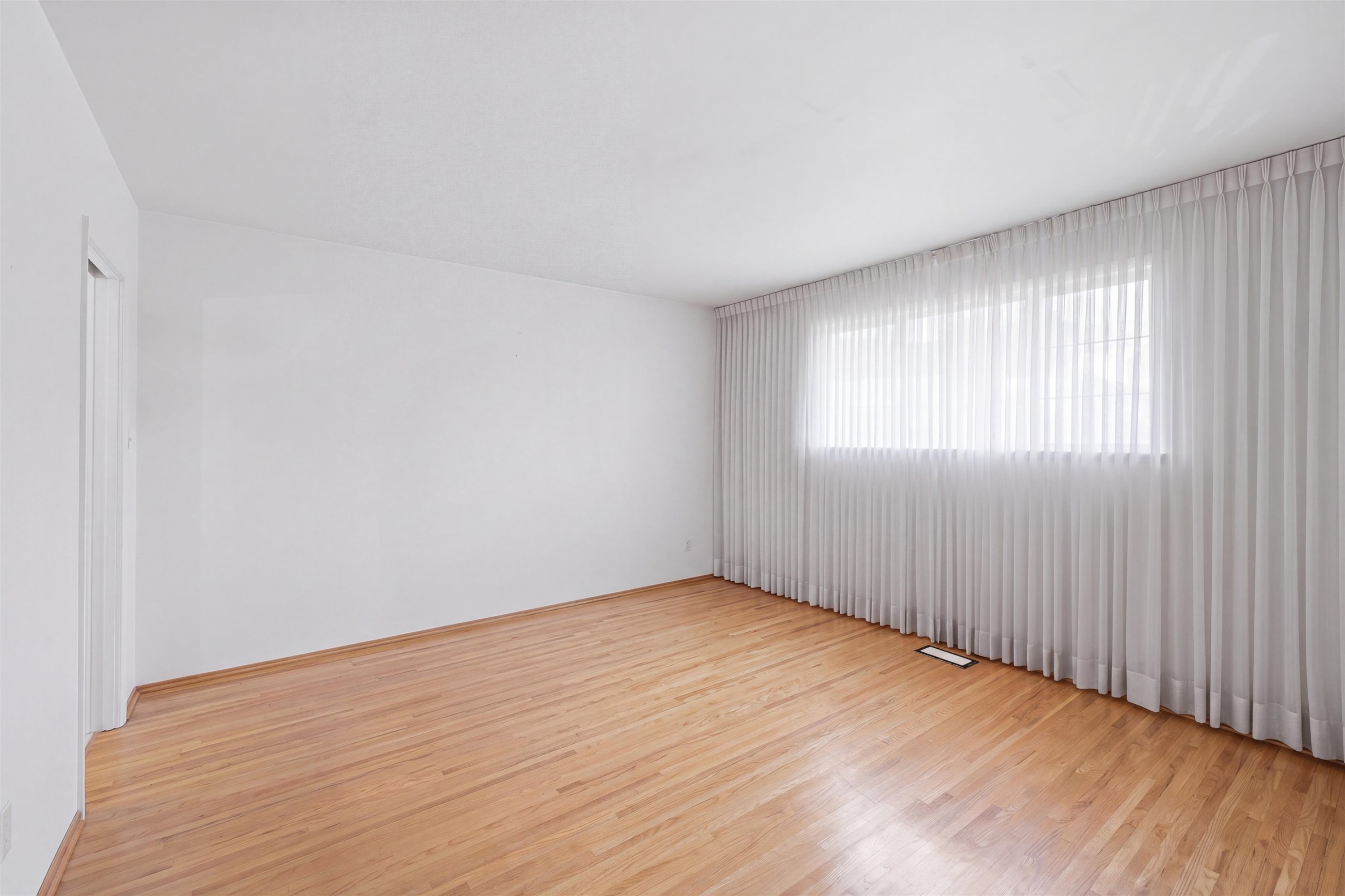 2727 36Th Avenue W, Vancouver, BC - Indoor Photo Showing Other Room