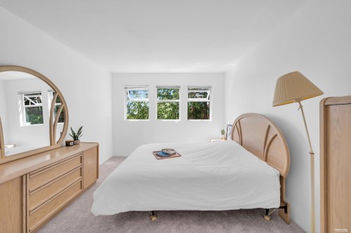 303-5335 Hastings Street  Burnaby, BC V5B 1P9